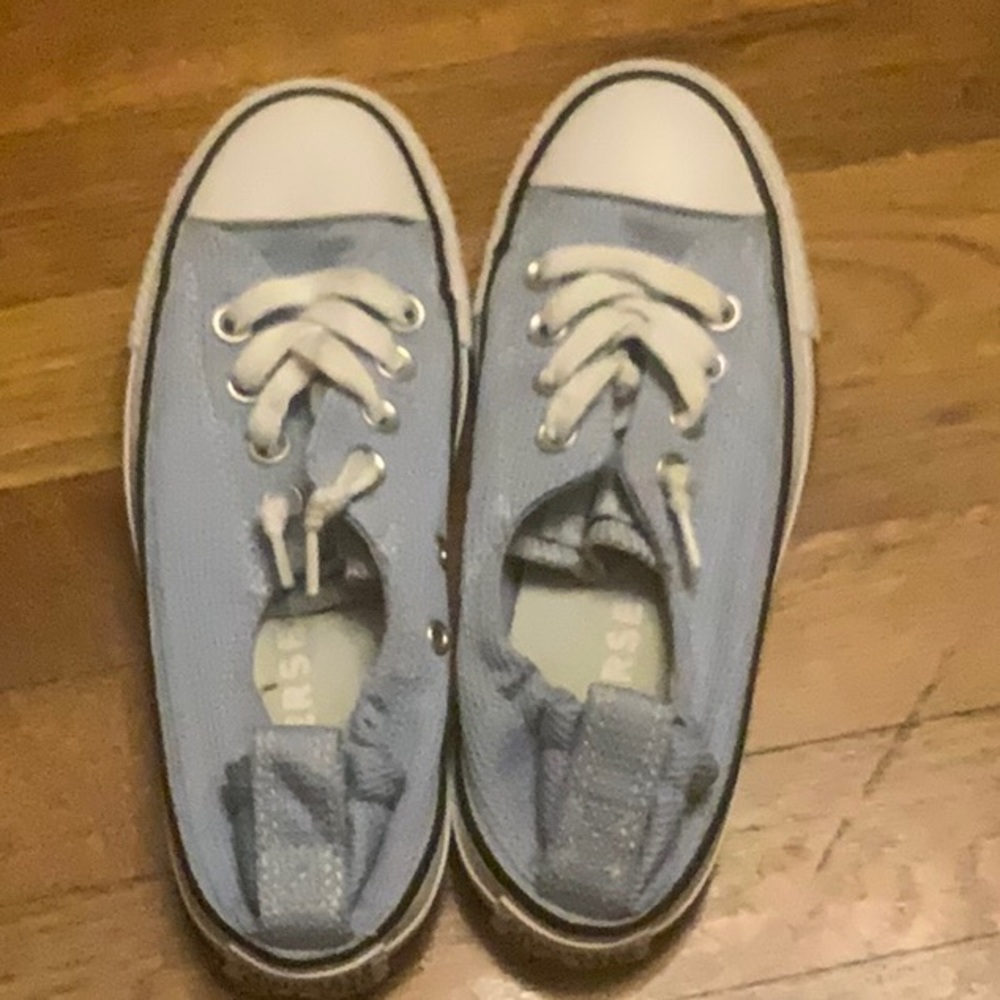 Just like new, very comfortable.  Elastic at heel makes the shoe comfortable